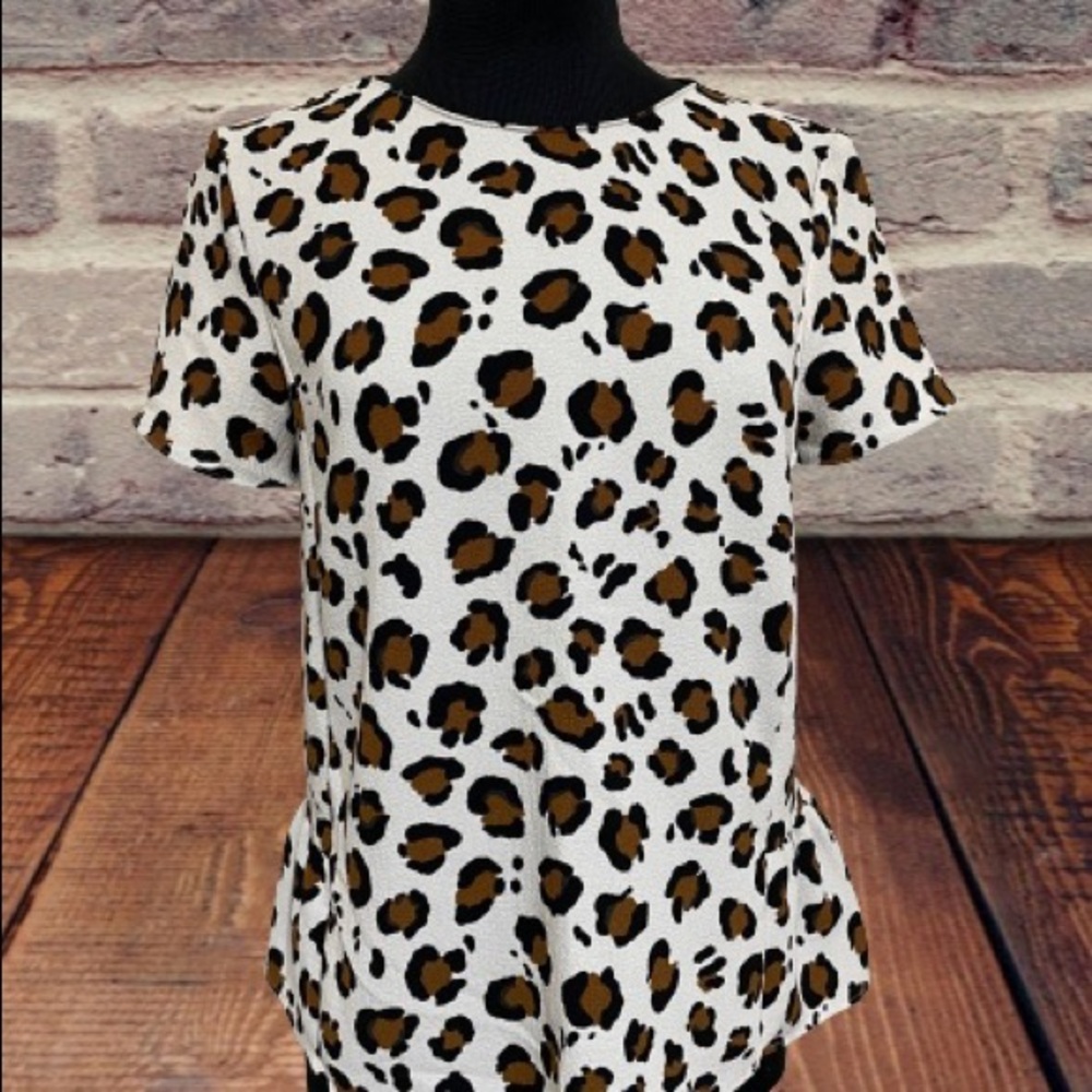 Women’s Zara Basic animal print shirt top medium